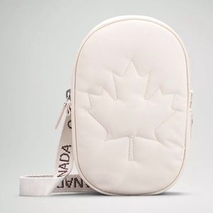 HOSTPICK 🤍 Lulu Team Canada Ivory Future Legacy Crossbody Bag